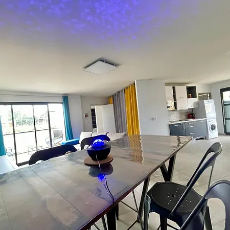 Apartment 2 Ch 5 Personnes Wifi Parking Calme